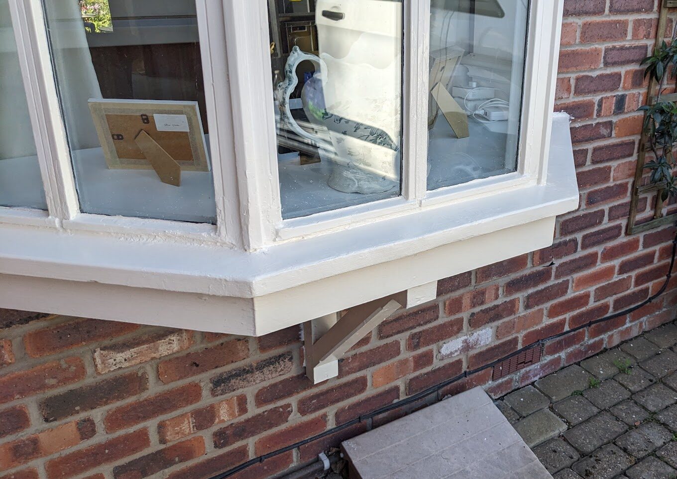 Bay window reframing, after